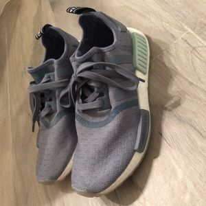 Adidas boost blue sneaker size 7